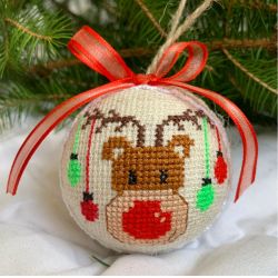 Reindeer Christmas Tree Ornament