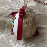 Weihnachtskugel mit gestickter Weihnachtsstern -II
