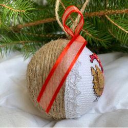 Vögelchen - handbestickte Weihnachtsdekoration