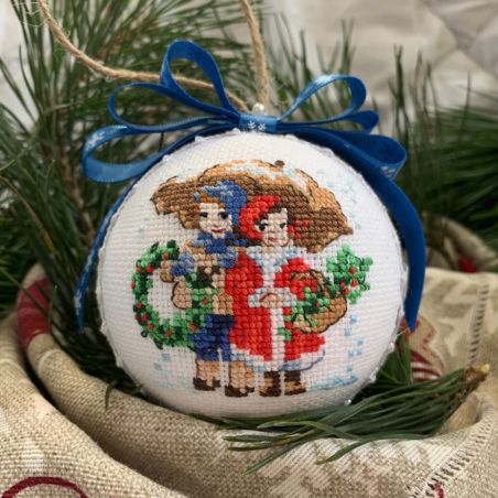 Weihnachtskugel Kinder mit Regenschirm