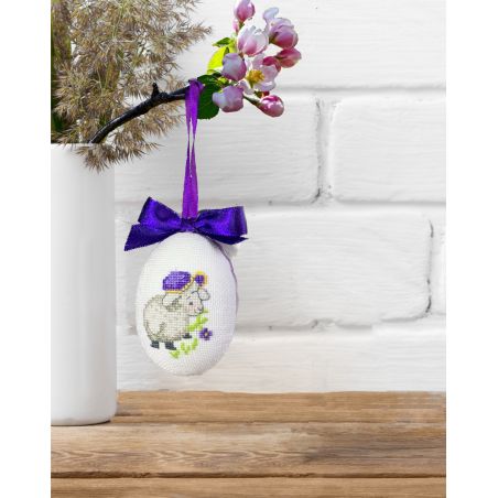 Hand-embroidered Easter decoration Lamb